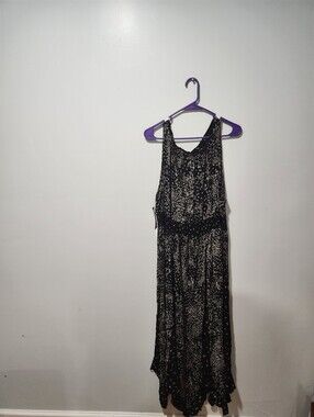 BILA NWT Black and Cream Sleeveless Midi Dress